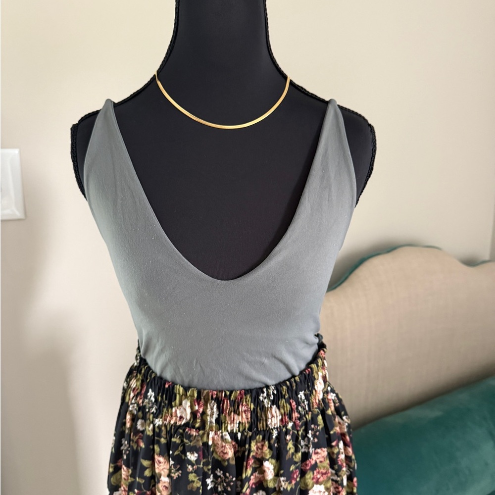 Free People Seamless Extra Soft V-Neck Tank Top Gray - Size M/L